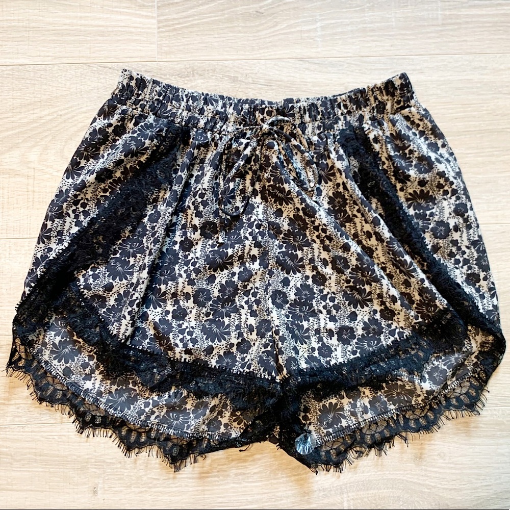 Ruby & Jenna Black Floral and Lace Fabric Shorts